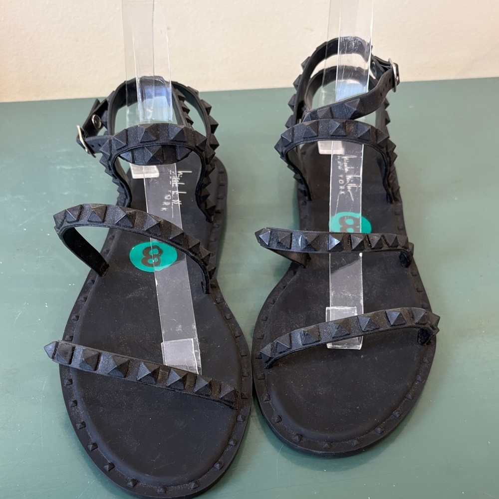 Nicole Miller Women’s Black Studded Strappy Women's Sandals. Size 8